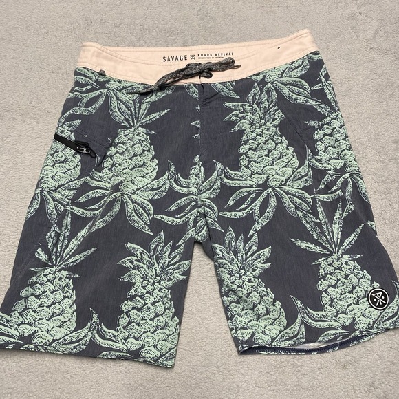Roark Revival Board Shorts Mens 30 Pineapple Print Savage Unlined Drawstring - Picture 1 of 8